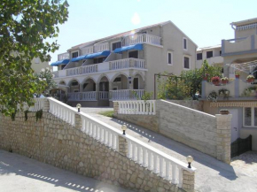 Apartments Davor